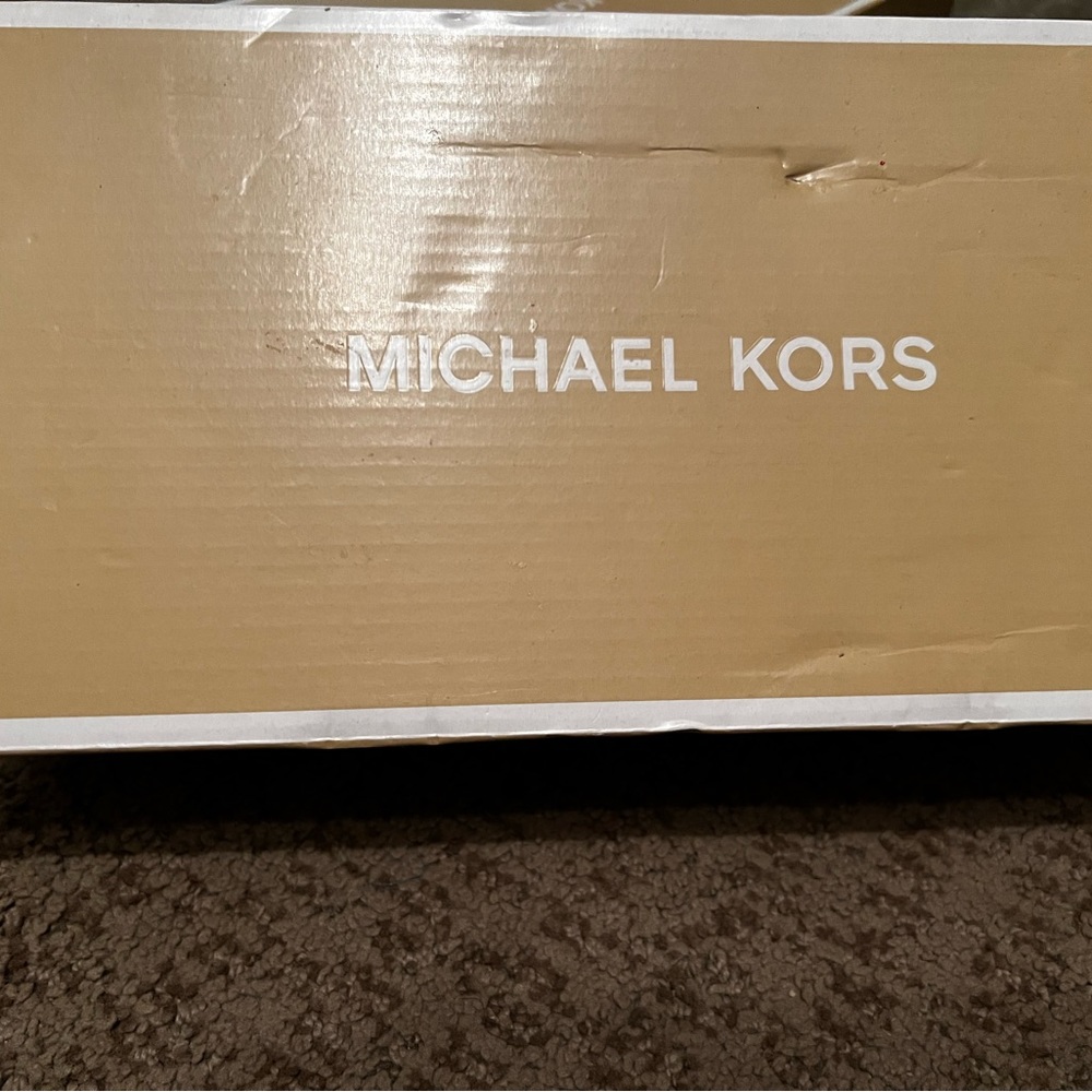 Brand New Michael Kors ballerina shoes size 10